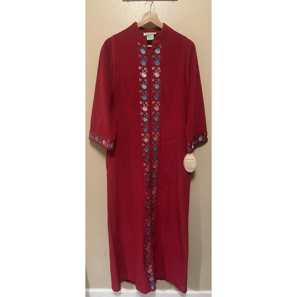 Evelyn‎ Pearson Red Vtg Zip Floral Embroidery House Coat Robe S NWT Villalure